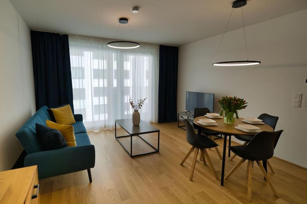 Modern Apartment Near Stadtpark Vienna Exterior photo