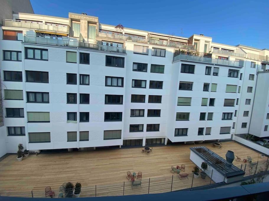 Modern Apartment Near Stadtpark Vienna Exterior photo